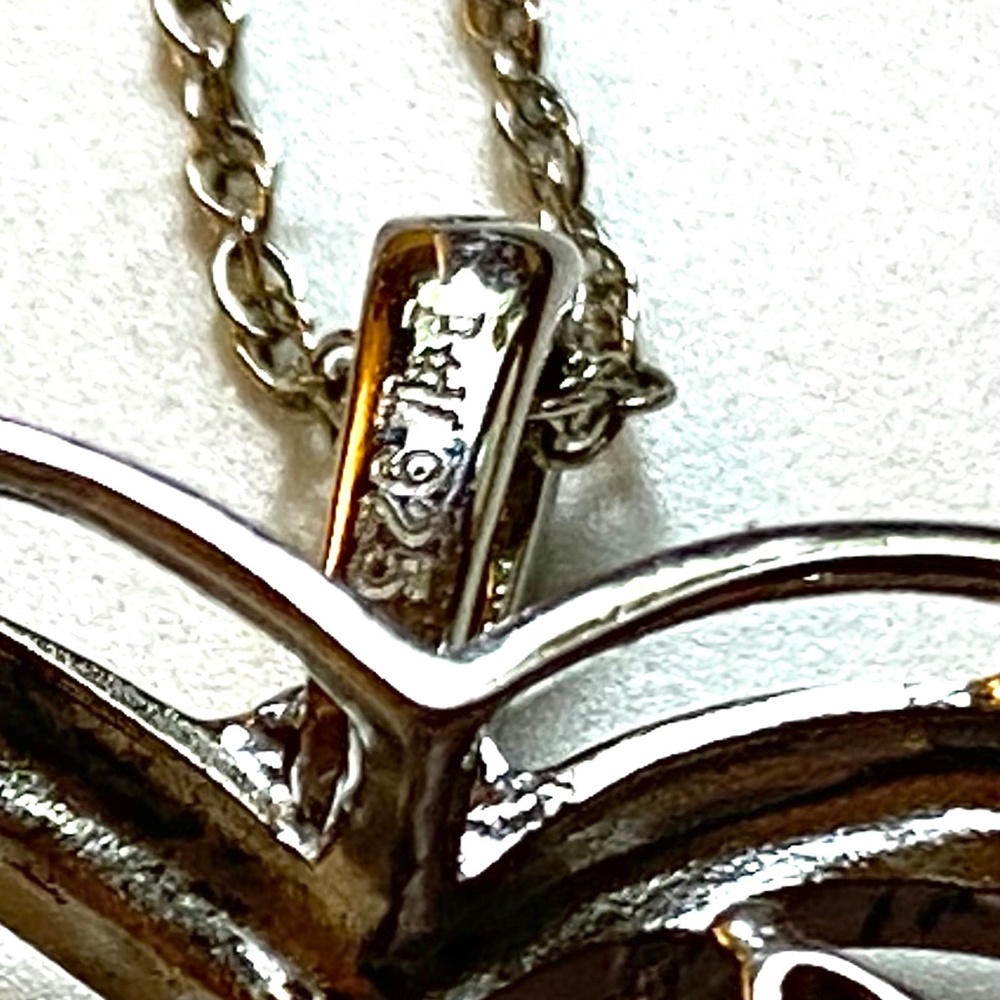 “Brilliant Facets” Sterling Silver Heart Shaped Necklace - Picture 3 of 6